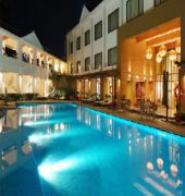Club Mahindra Kensville Golf Resort Ahmedabad Exterior photo